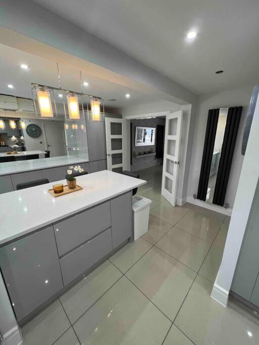 Stunning Home In Astley Tyldesley 외부 사진